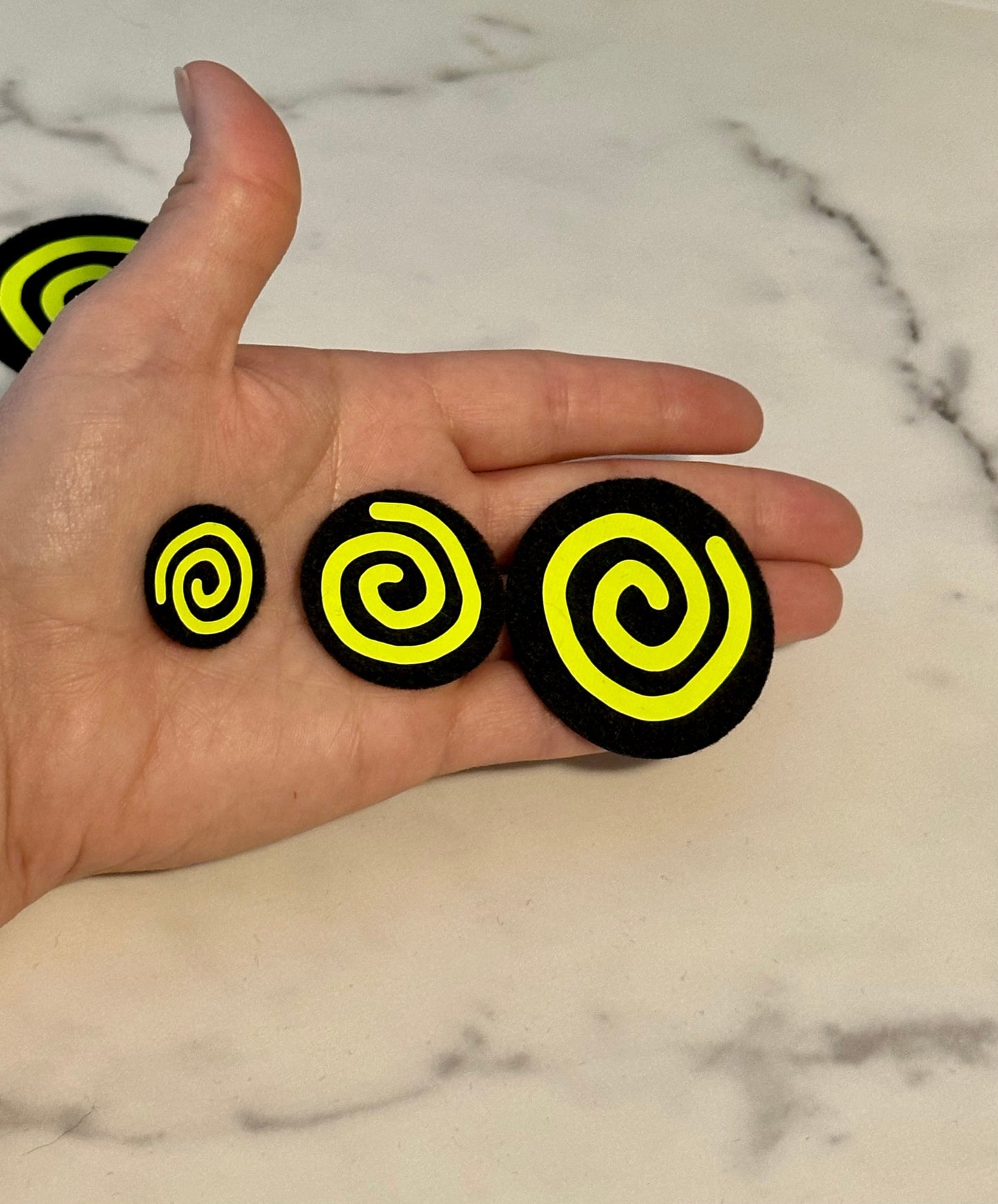 Creepy Dizzy Felt Eyes 4 sets - Arizonado Designs