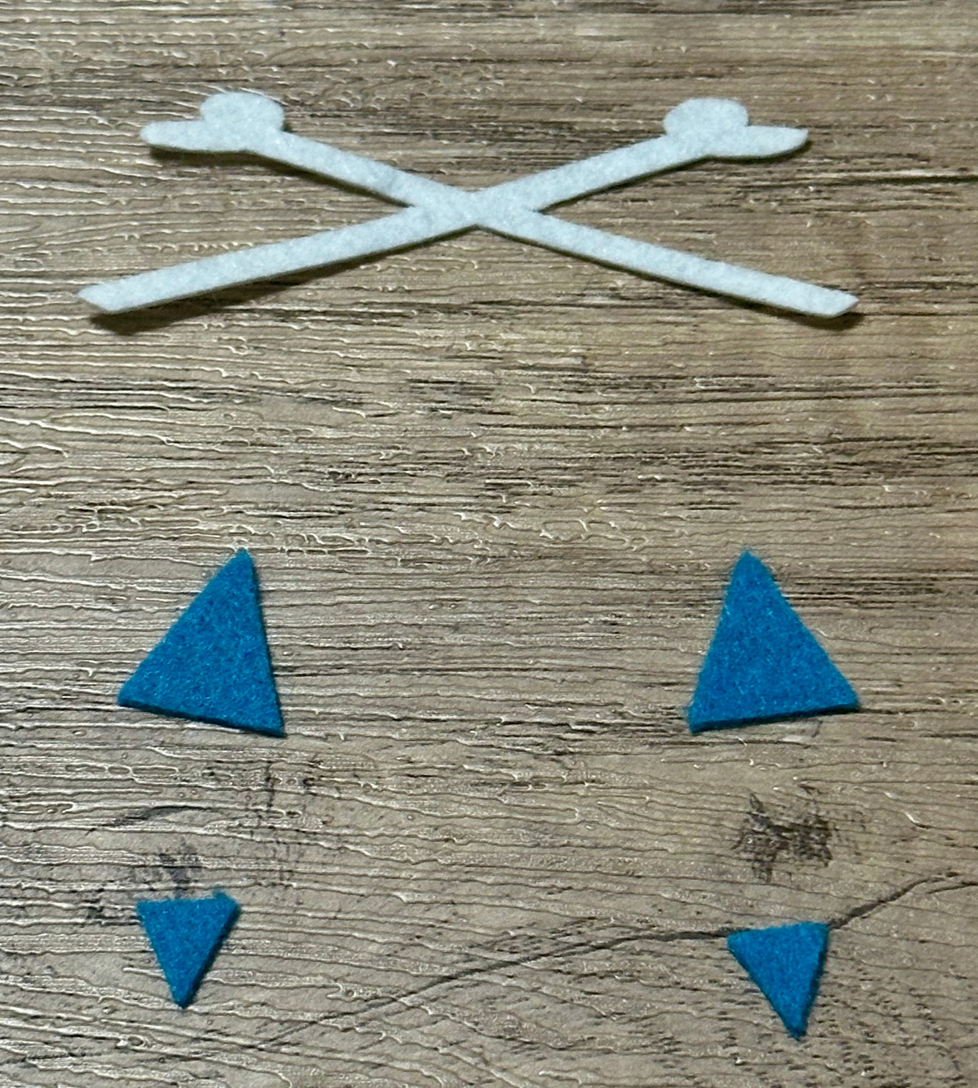 Premium pre-cut pirate character felt face