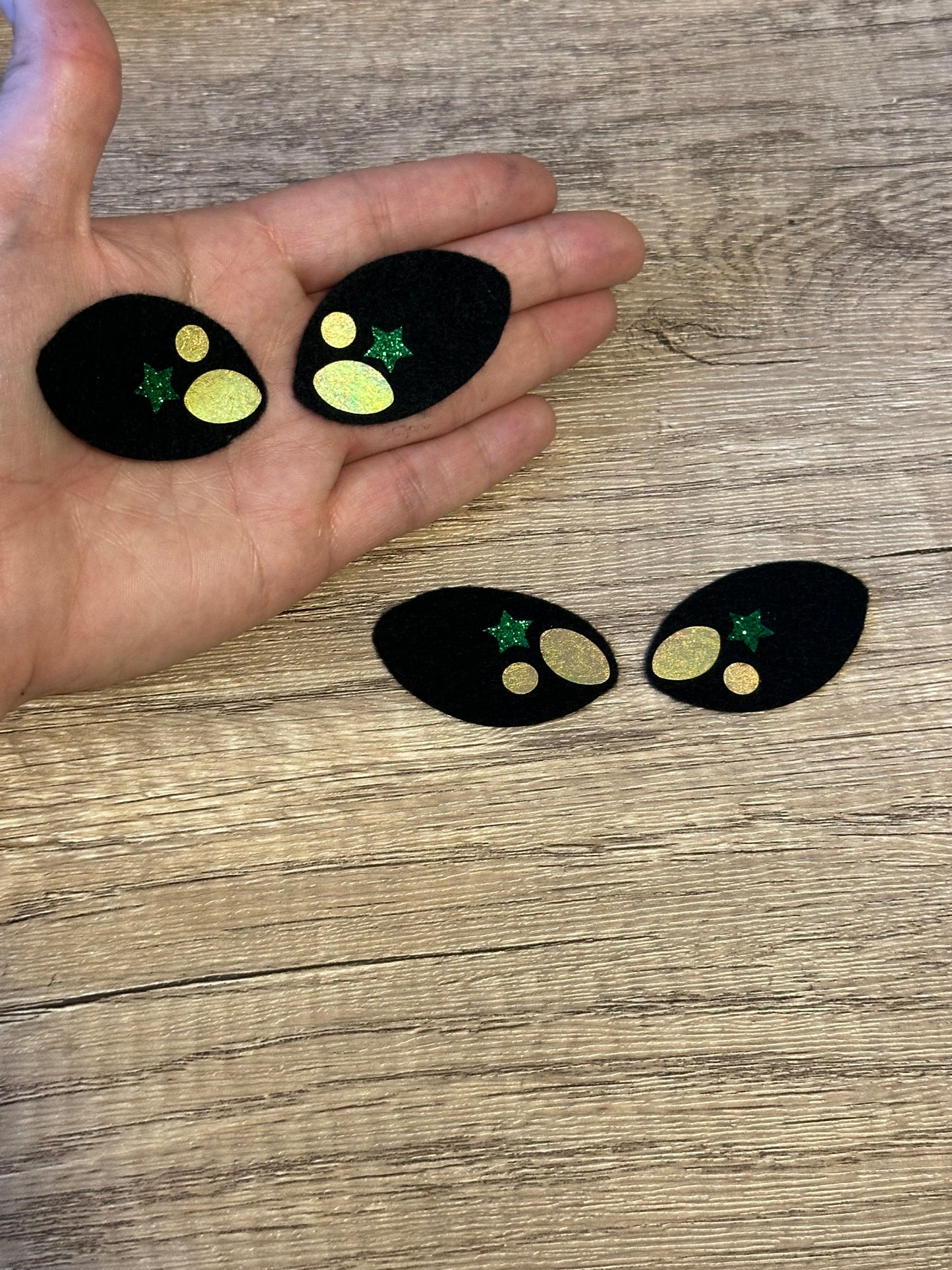 Premium pre-cut holographic felt eyes with HeatnBond backing